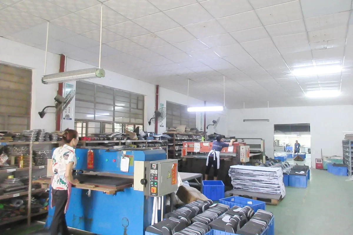 YES-Slippers cooperation partnership